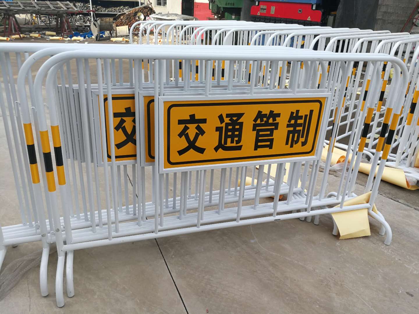 交警支隊(duì)安保活動(dòng)護(hù)欄